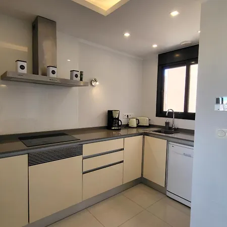 Apartment Amigos, La Zenia Boulevard Area, 2 Bedrooms, Beautiful Swimming Pool.