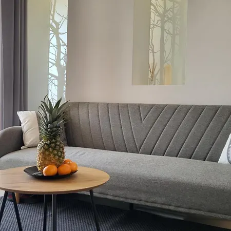 Apartment Amigos, La Zenia Boulevard Area, 2 Bedrooms, Beautiful Swimming Pool. *
