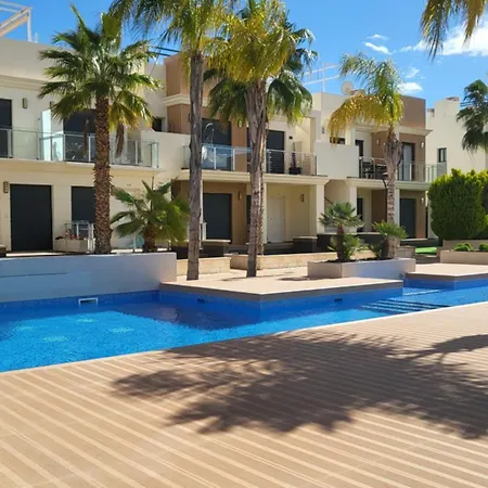Amigos, La Zenia Boulevard Area, 2 Bedrooms, Beautiful Swimming Pool. Apartment *